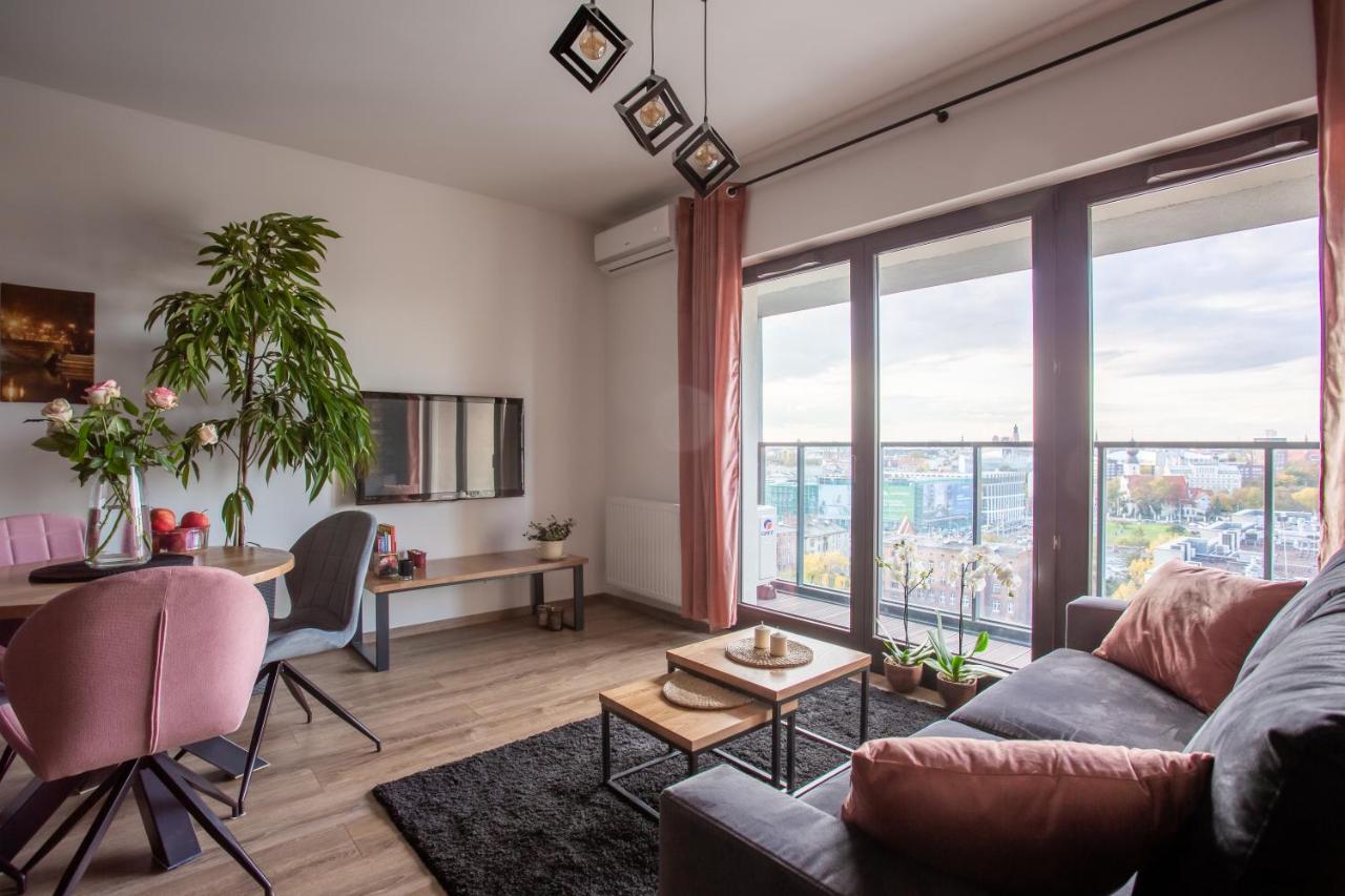 Glamour Apartment City View Вроцлав Екстериор снимка