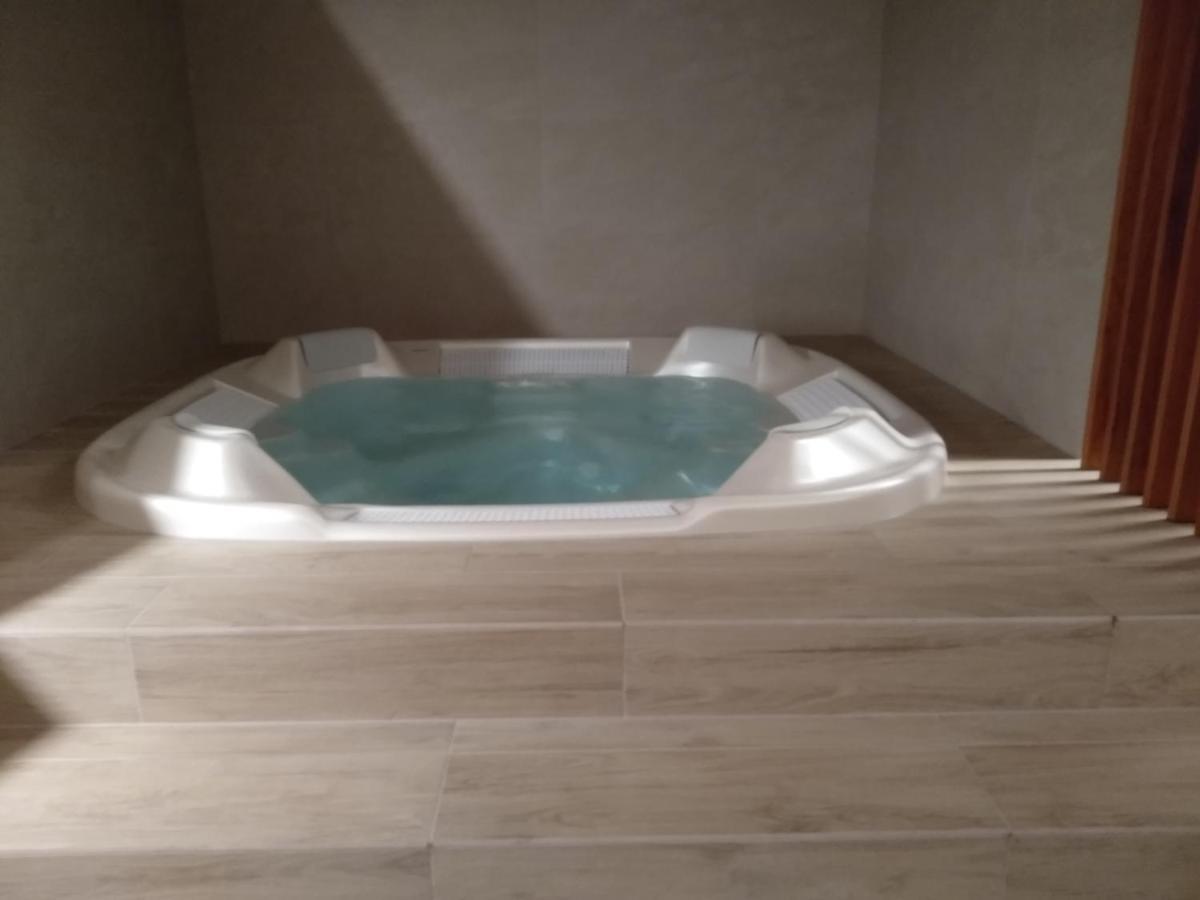 Glamour Apartment City View Вроцлав Екстериор снимка